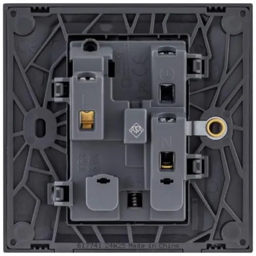 LG-617641-WEB-B.webp