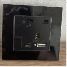 Plastic & metal - HISENCE SWITCH