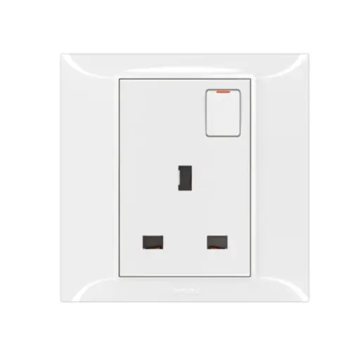 Single Switched Socket White Legrand 13A SP